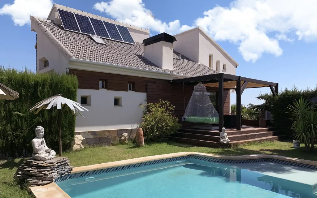 TRISOLAR: 8 Razones para Instalar Placas Solares en tu Vivienda