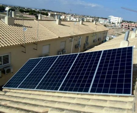 Placas solares fotovoltaicas en Santiago de la Ribera