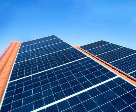 INSTALACION FOTOVOLTAICA EN LLANO DE BRUJAS