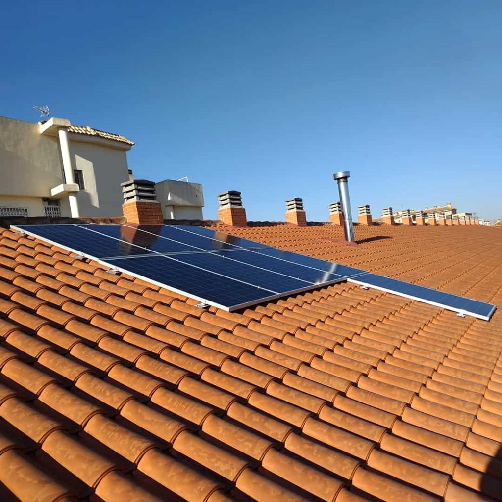 instalacion de autoconsumo fotovoltaico en casillas